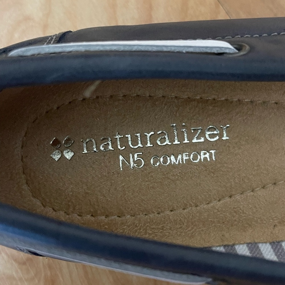 New without box woman’s Naturalizer Hanover Boat Shoe Navy size 12W - Picture 14 of 15